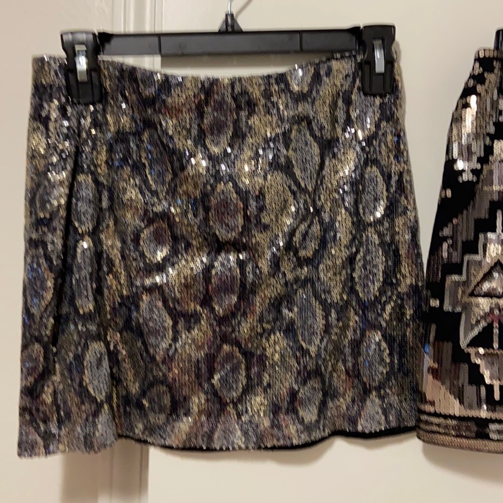 Express XS sequin mini skirt EUC worn once